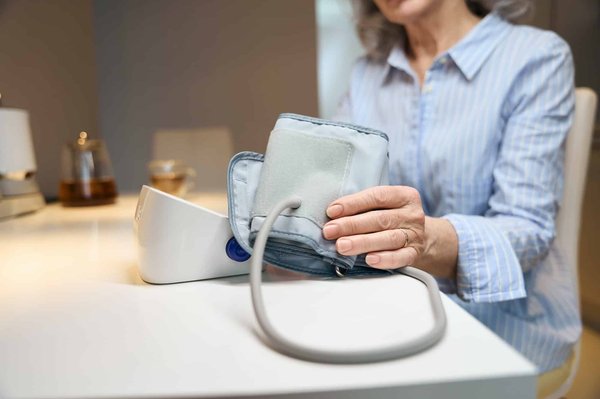 Comment utiliser un tensiomètre manuel ?