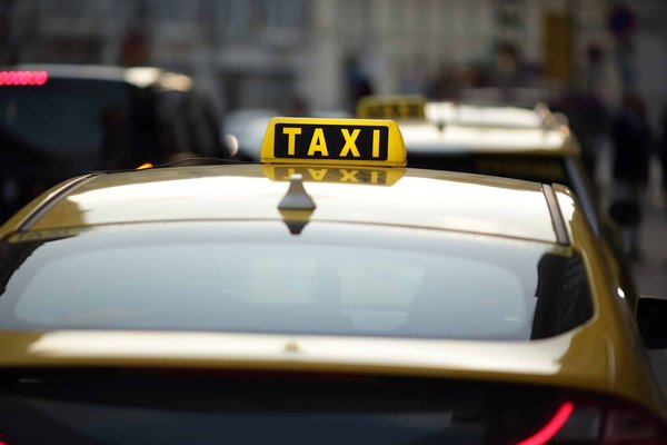 Quels sont les types de voitures à choisir pour son taxi à Bordeaux?