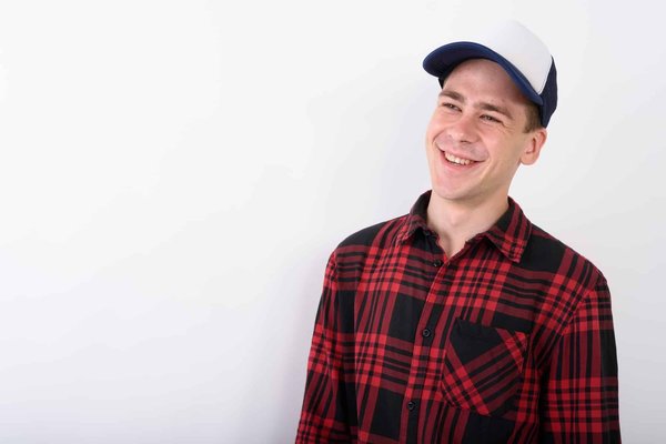 Peut-on trouver des casquettes pour hommes en grande taille?