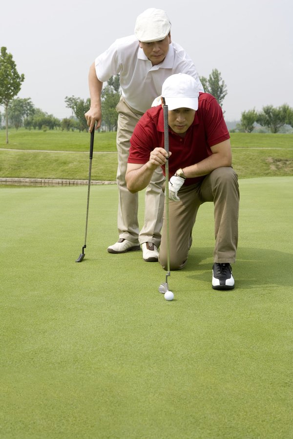 Quelles astuces pour organiser un concours de peinture en plein air sur le thème de la nature urbaine?