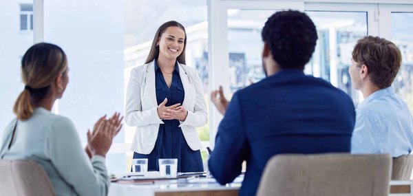 Comment l'intégration de la musique africaine et caribéenne a-t-elle enrichi la scène musicale française ?